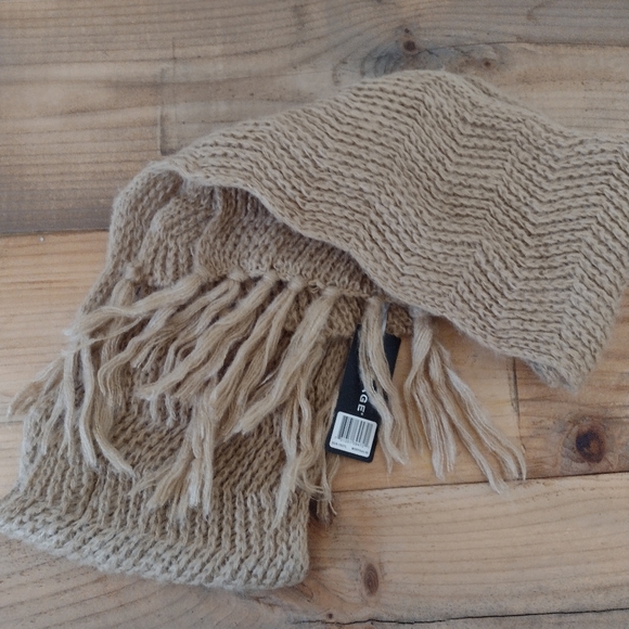 Rampage Tan Super Soft Knit Scarf w/ Fringe OS NWT NEW - Picture 8 of 10